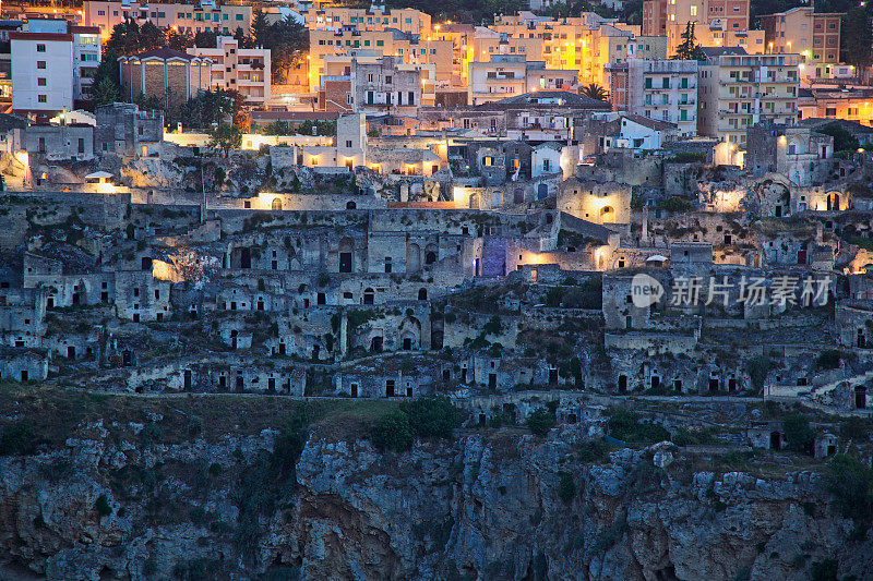 Matera Sassi在日落